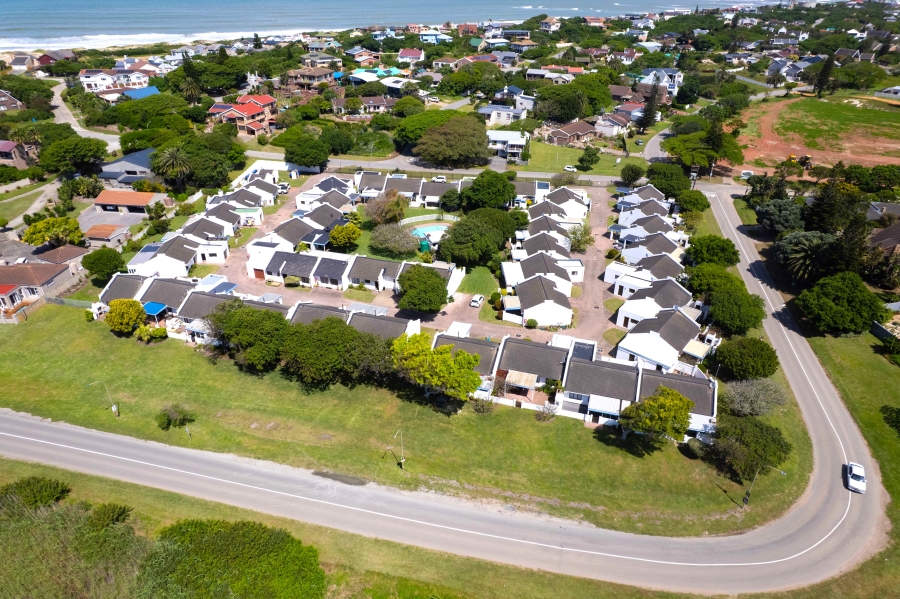 2 Bedroom Property for Sale in Paradise Beach Eastern Cape